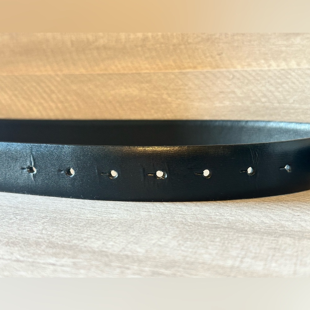 Kenneth Cole Reaction 42” Black Leather Belt - Picture 6 of 6